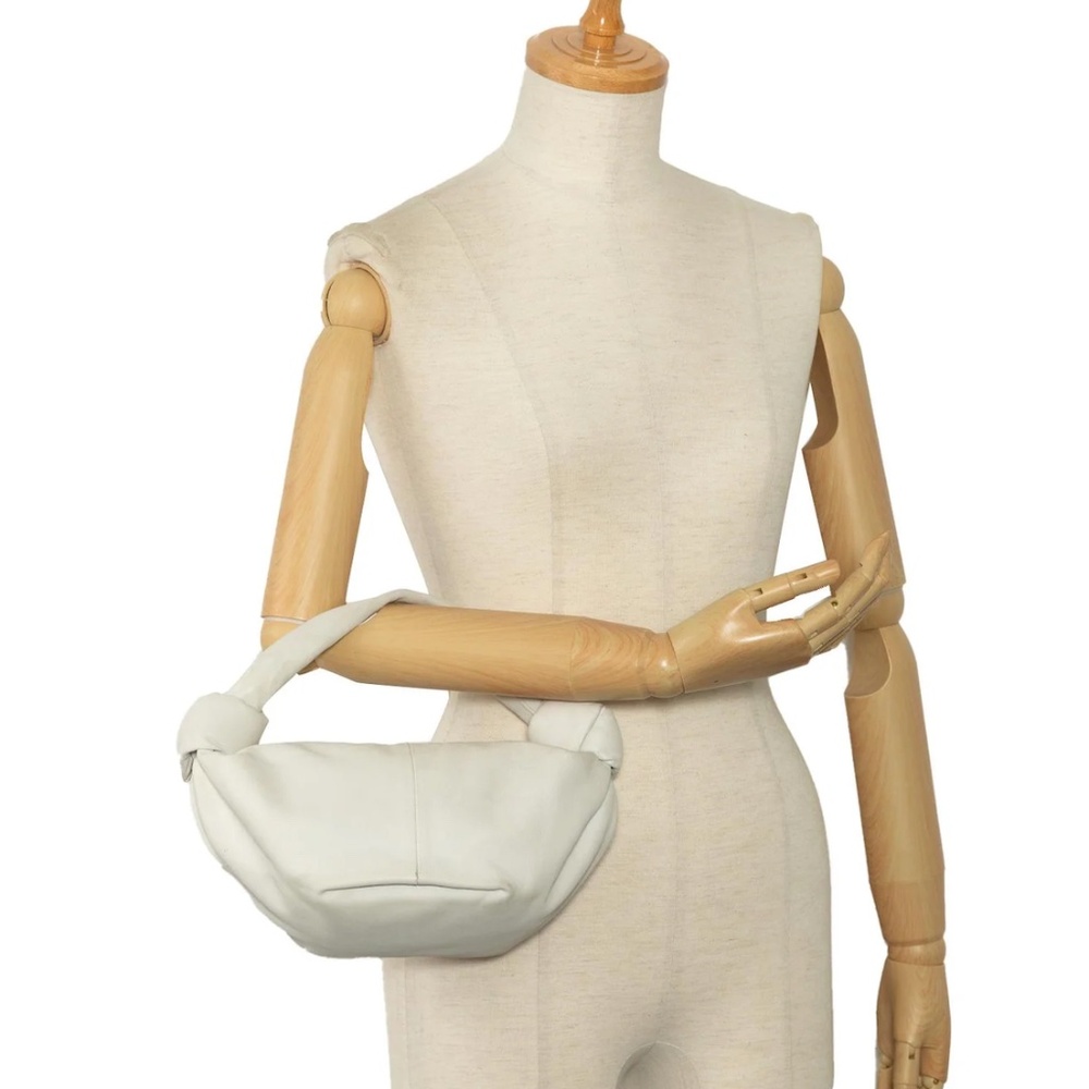 Bottega Veneta Double Knot Bag in white - NEW